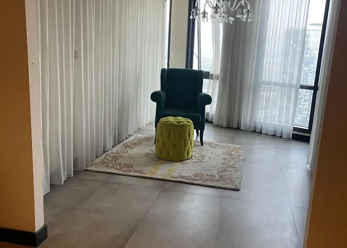 New Luxury Comfortable *